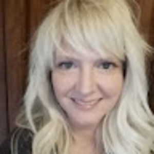 Meet your Posher, Teresa